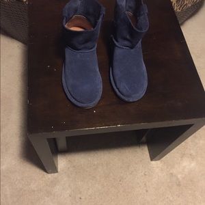 Size 5 UGG